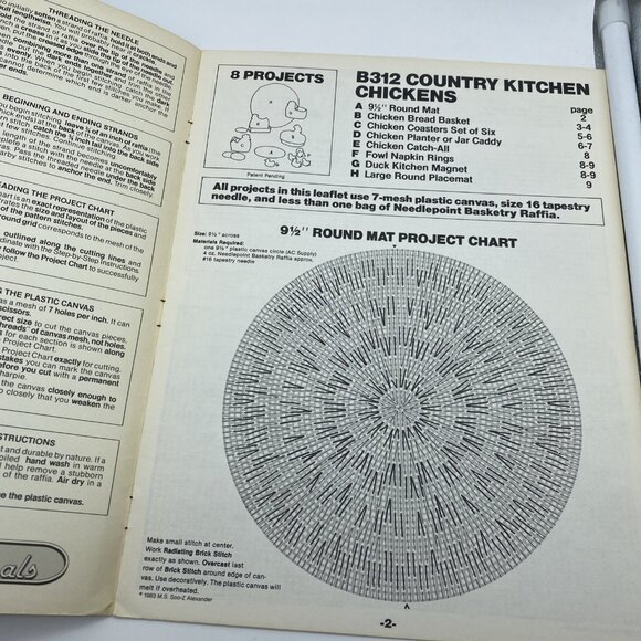 Needlepoint Basketry B312 Country Kitchen Chickens 8 Projects Plastic Canvas - Picture 5 of 10